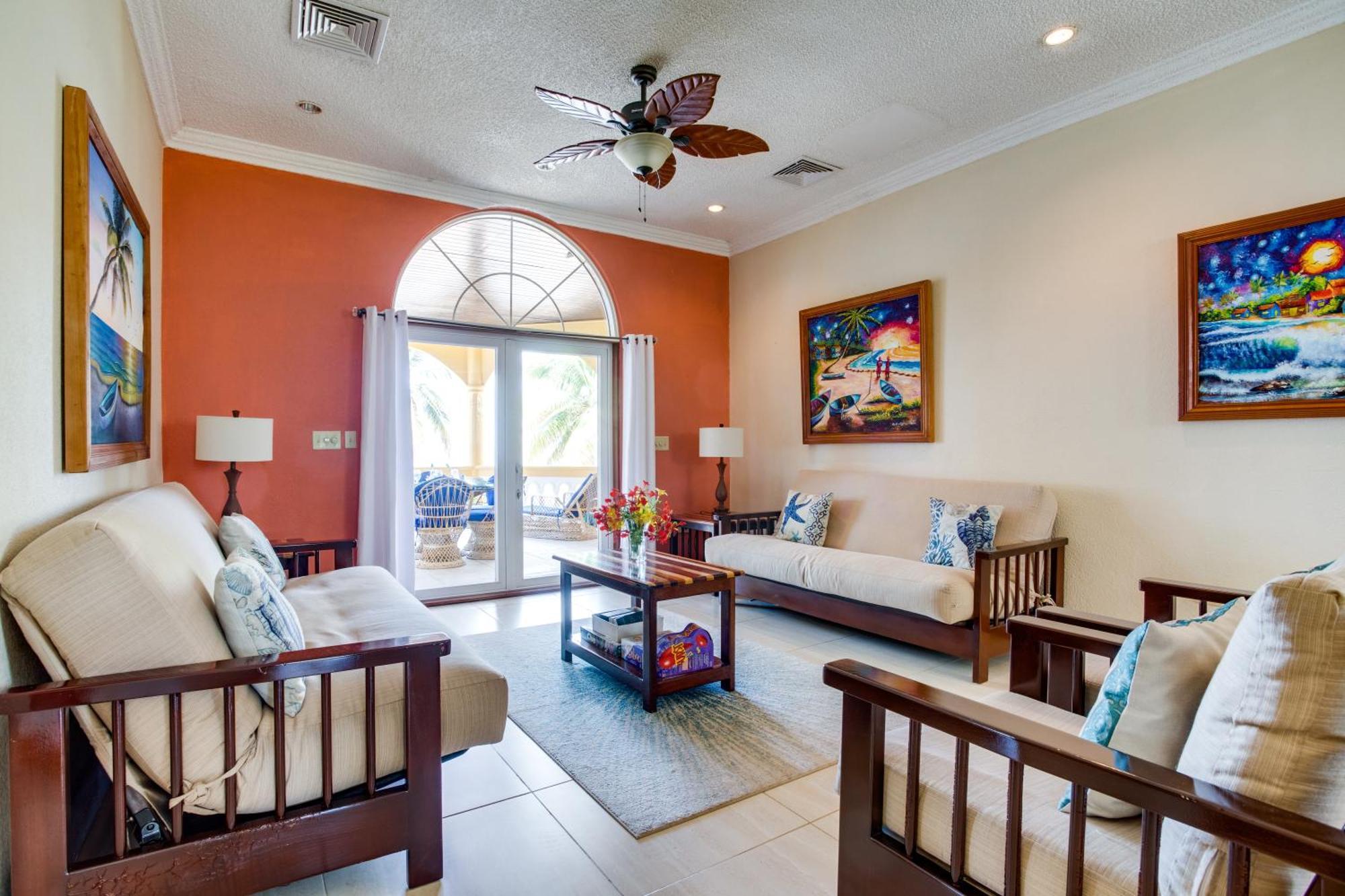 Blue Parrot Beach House And Villas Хопкинс Экстерьер фото